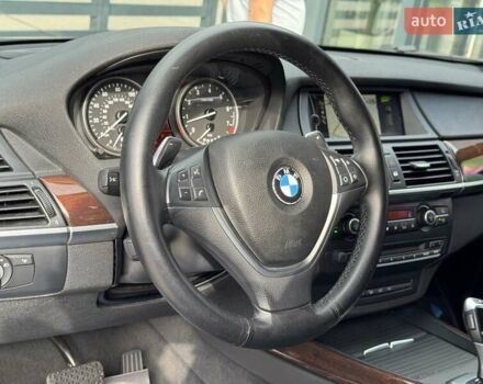 Черный БМВ Х5, объемом двигателя 4.4 л и пробегом 170 тыс. км за 17500 $, фото 16 на Automoto.ua