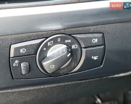 Чорний БМВ Х5, об'ємом двигуна 3 л та пробігом 218 тис. км за 17750 $, фото 71 на Automoto.ua