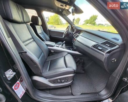 Чорний БМВ Х5, об'ємом двигуна 3 л та пробігом 218 тис. км за 17750 $, фото 45 на Automoto.ua