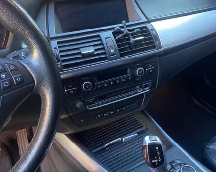 Черный БМВ Х5, объемом двигателя 3.5 л и пробегом 214 тыс. км за 19000 $, фото 11 на Automoto.ua