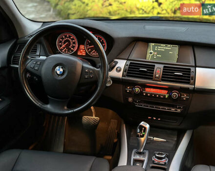 Чорний БМВ Х5, об'ємом двигуна 3 л та пробігом 189 тис. км за 13500 $, фото 66 на Automoto.ua