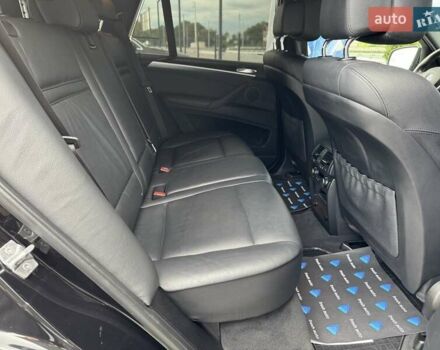 Черный БМВ Х5, объемом двигателя 4.4 л и пробегом 170 тыс. км за 17500 $, фото 32 на Automoto.ua