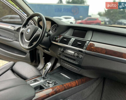 Черный БМВ Х5, объемом двигателя 3 л и пробегом 280 тыс. км за 18800 $, фото 18 на Automoto.ua