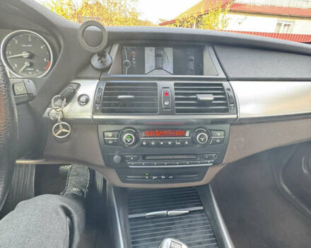 Черный БМВ Х5, объемом двигателя 3 л и пробегом 247 тыс. км за 20000 $, фото 6 на Automoto.ua