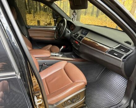 БМВ Х5 2012 в Чернигове на Automoto.ua Черный БМВ Х5, объемом двигателя 3 л и пробегом 307 тыс. км за 18600 $, фото 13 на Automoto.ua