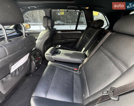 Чорний БМВ Х5, об'ємом двигуна 2.99 л та пробігом 242 тис. км за 19500 $, фото 6 на Automoto.ua