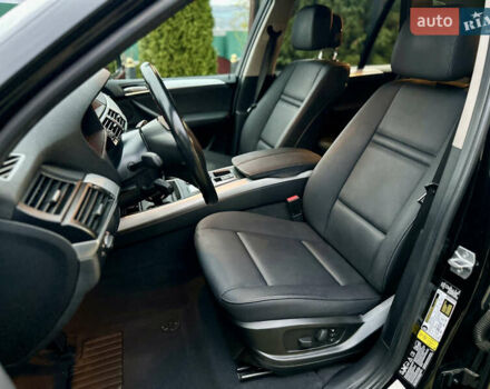 Чорний БМВ Х5, об'ємом двигуна 3 л та пробігом 189 тис. км за 13500 $, фото 49 на Automoto.ua