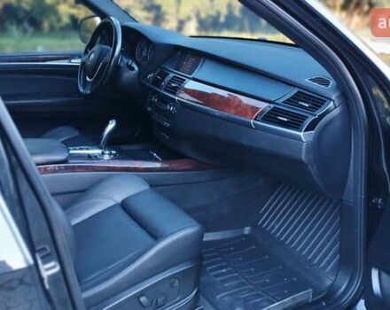 Чорний БМВ Х5, об'ємом двигуна 3 л та пробігом 221 тис. км за 13800 $, фото 22 на Automoto.ua