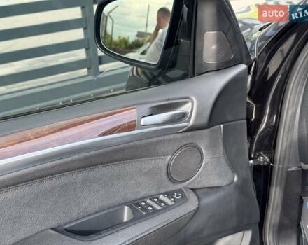 Черный БМВ Х5, объемом двигателя 4.4 л и пробегом 170 тыс. км за 17500 $, фото 14 на Automoto.ua