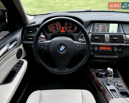 Чорний БМВ Х5, об'ємом двигуна 2.98 л та пробігом 165 тис. км за 13500 $, фото 45 на Automoto.ua