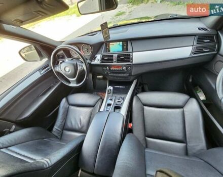 Чорний БМВ Х5, об'ємом двигуна 3 л та пробігом 218 тис. км за 17750 $, фото 57 на Automoto.ua