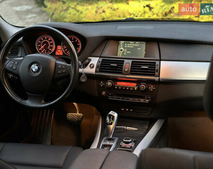 Чорний БМВ Х5, об'ємом двигуна 3 л та пробігом 189 тис. км за 13500 $, фото 73 на Automoto.ua