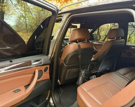 БМВ Х5 2012 в Чернигове на Automoto.ua Черный БМВ Х5, объемом двигателя 3 л и пробегом 307 тыс. км за 18600 $, фото 12 на Automoto.ua