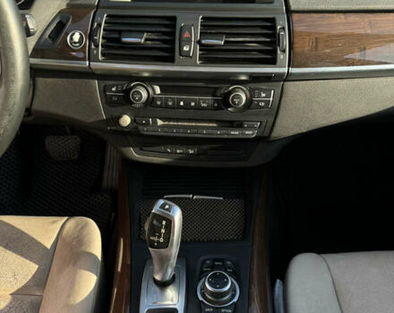 Черный БМВ Х5, объемом двигателя 3 л и пробегом 195 тыс. км за 15000 $, фото 6 на Automoto.ua