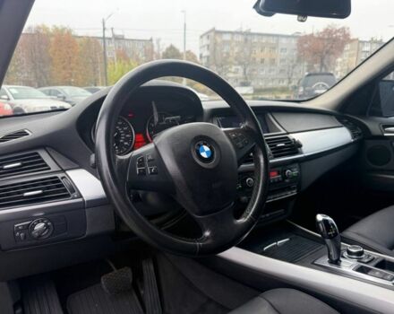 Чорний БМВ Х5, об'ємом двигуна 3 л та пробігом 270 тис. км за 12500 $, фото 6 на Automoto.ua
