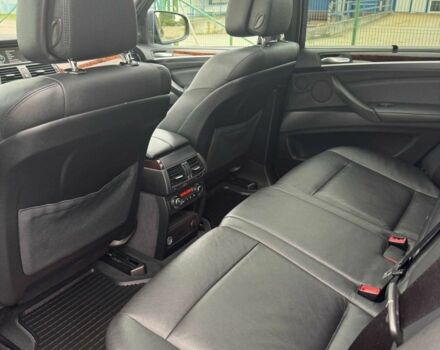 Чорний БМВ Х5, об'ємом двигуна 3 л та пробігом 176 тис. км за 4518 $, фото 5 на Automoto.ua