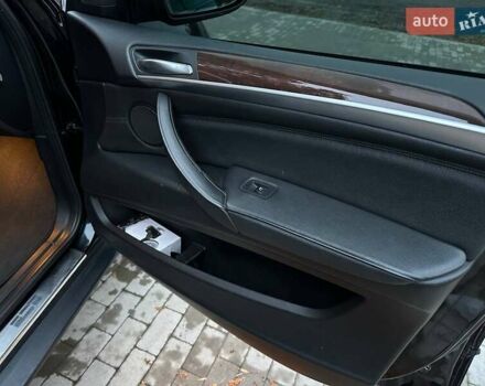 Чорний БМВ Х5, об'ємом двигуна 3 л та пробігом 237 тис. км за 22500 $, фото 35 на Automoto.ua