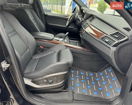 Чорний БМВ Х5, об'ємом двигуна 4.39 л та пробігом 171 тис. км за 15700 $, фото 30 на Automoto.ua