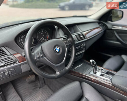 Черный БМВ Х5, объемом двигателя 3 л и пробегом 280 тыс. км за 18800 $, фото 14 на Automoto.ua