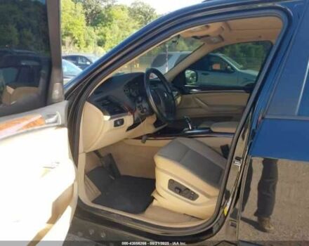 Чорний БМВ Х5, об'ємом двигуна 3 л та пробігом 209 тис. км за 1500 $, фото 4 на Automoto.ua