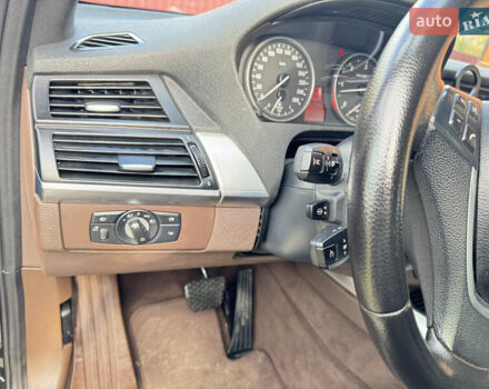 Черный БМВ Х5, объемом двигателя 3 л и пробегом 247 тыс. км за 20000 $, фото 3 на Automoto.ua