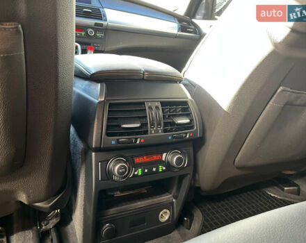 Чорний БМВ Х5, об'ємом двигуна 3 л та пробігом 250 тис. км за 24700 $, фото 22 на Automoto.ua