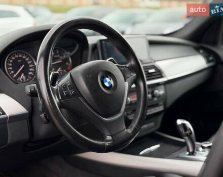 Чорний БМВ Х5, об'ємом двигуна 3 л та пробігом 350 тис. км за 18500 $, фото 38 на Automoto.ua