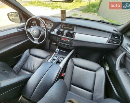 Чорний БМВ Х5, об'ємом двигуна 3 л та пробігом 218 тис. км за 17750 $, фото 60 на Automoto.ua