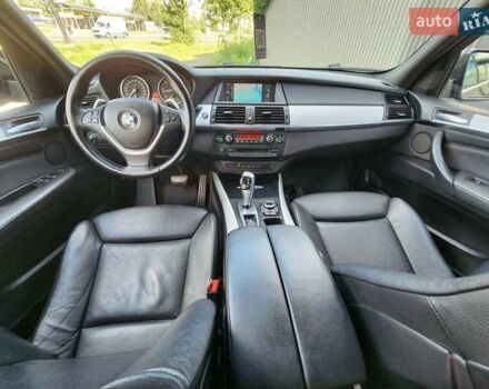 Чорний БМВ Х5, об'ємом двигуна 3 л та пробігом 218 тис. км за 17750 $, фото 68 на Automoto.ua