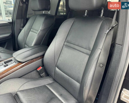 Чорний БМВ Х5, об'ємом двигуна 4.39 л та пробігом 171 тис. км за 15700 $, фото 17 на Automoto.ua