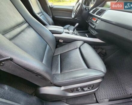 Чорний БМВ Х5, об'ємом двигуна 3 л та пробігом 218 тис. км за 17750 $, фото 46 на Automoto.ua