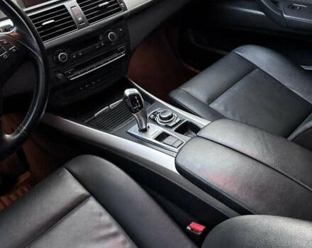 Чорний БМВ Х5, об'ємом двигуна 2.99 л та пробігом 305 тис. км за 22000 $, фото 11 на Automoto.ua