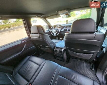 Чорний БМВ Х5, об'ємом двигуна 3 л та пробігом 218 тис. км за 17750 $, фото 55 на Automoto.ua