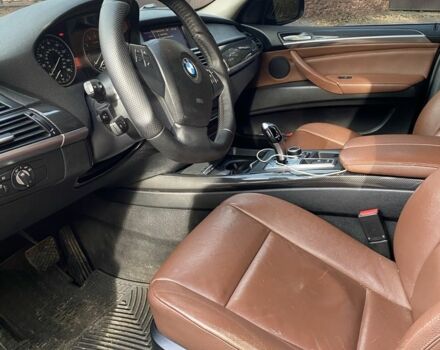 Черный БМВ Х5, объемом двигателя 3 л и пробегом 307 тыс. км за 13500 $, фото 7 на Automoto.ua