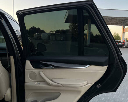 Чорний БМВ Х5, об'ємом двигуна 2.99 л та пробігом 210 тис. км за 24500 $, фото 23 на Automoto.ua