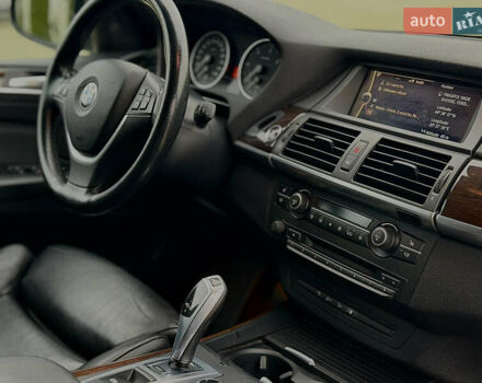 Чорний БМВ Х5, об'ємом двигуна 2.99 л та пробігом 300 тис. км за 15700 $, фото 13 на Automoto.ua