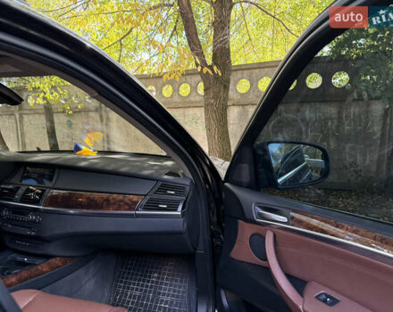 Чорний БМВ Х5, об'ємом двигуна 2.99 л та пробігом 262 тис. км за 17000 $, фото 10 на Automoto.ua