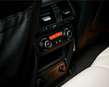 Черный БМВ Х5, объемом двигателя 3.5 л и пробегом 186 тыс. км за 3850 $, фото 11 на Automoto.ua