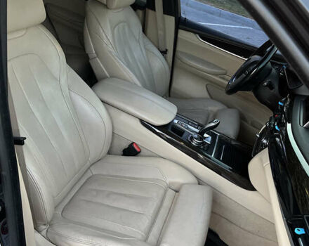 Чорний БМВ Х5, об'ємом двигуна 2.99 л та пробігом 210 тис. км за 24500 $, фото 16 на Automoto.ua