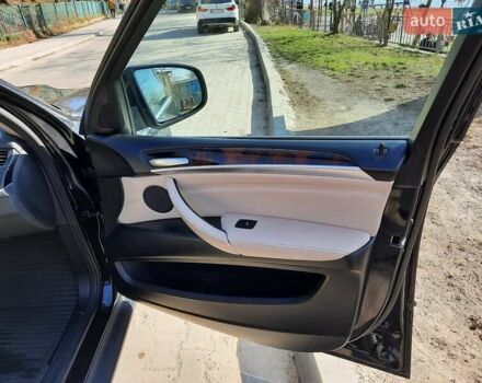 Чорний БМВ Х5, об'ємом двигуна 3 л та пробігом 200 тис. км за 17500 $, фото 12 на Automoto.ua