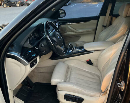 Чорний БМВ Х5, об'ємом двигуна 2.99 л та пробігом 210 тис. км за 24500 $, фото 13 на Automoto.ua