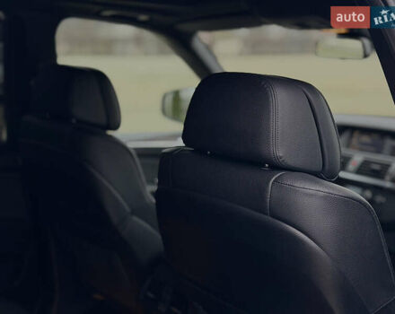 Чорний БМВ Х5, об'ємом двигуна 2.99 л та пробігом 300 тис. км за 15700 $, фото 16 на Automoto.ua