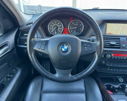 Чорний БМВ Х5, об'ємом двигуна 3 л та пробігом 81 тис. км за 9000 $, фото 6 на Automoto.ua