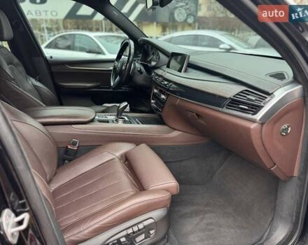Чорний БМВ Х5, об'ємом двигуна 3 л та пробігом 126 тис. км за 31000 $, фото 32 на Automoto.ua