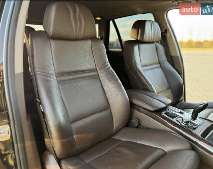 Черный БМВ Х5, объемом двигателя 3 л и пробегом 180 тыс. км за 20500 $, фото 17 на Automoto.ua