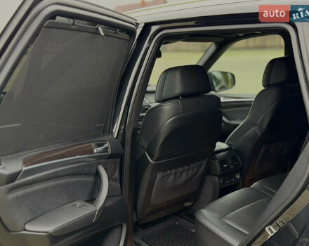 Чорний БМВ Х5, об'ємом двигуна 2.99 л та пробігом 300 тис. км за 15700 $, фото 19 на Automoto.ua