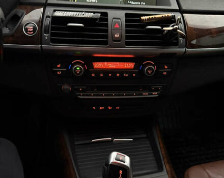 Чорний БМВ Х5, об'ємом двигуна 2.99 л та пробігом 262 тис. км за 17000 $, фото 9 на Automoto.ua