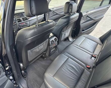 Чорний БМВ Х5, об'ємом двигуна 4.4 л та пробігом 81 тис. км за 3400 $, фото 10 на Automoto.ua