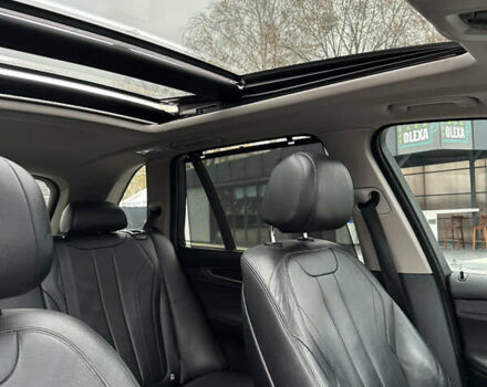 Чорний БМВ Х5, об'ємом двигуна 2.99 л та пробігом 242 тис. км за 23000 $, фото 22 на Automoto.ua