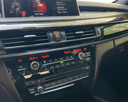 Чорний БМВ Х5, об'ємом двигуна 2.98 л та пробігом 255 тис. км за 29800 $, фото 16 на Automoto.ua